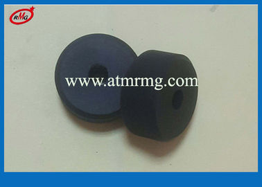 Rullo di gomma nero 1750101956-76-2 del modulo VM3 CCDM dell'erogatore delle parti di BANCOMAT di Wincor di colore
